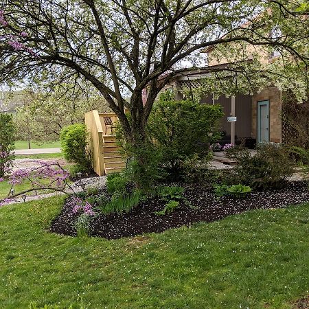 Hocking Hills Inn Logan Ngoại thất bức ảnh