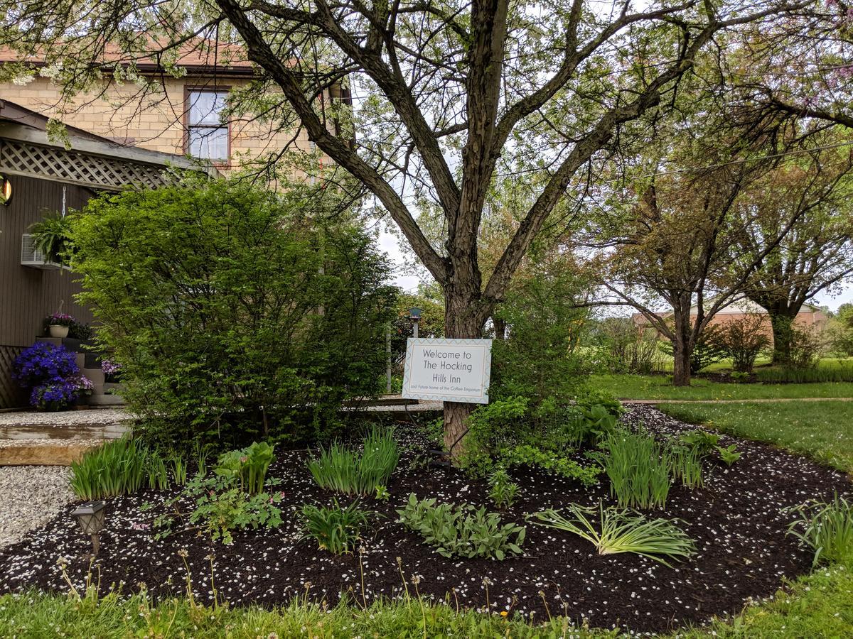Hocking Hills Inn Logan Ngoại thất bức ảnh