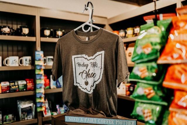 Hocking Hills Inn Logan Ngoại thất bức ảnh